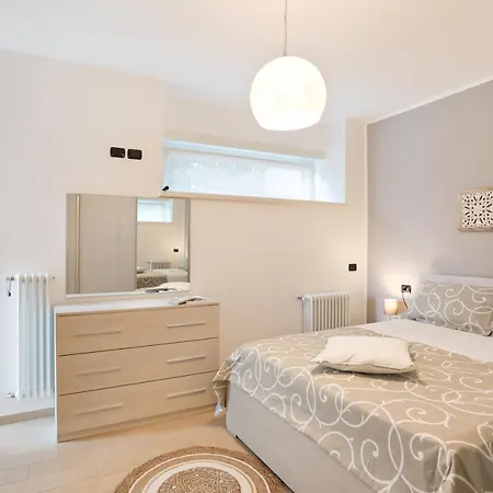 Island View - By Myhomeincomo Ossuccio