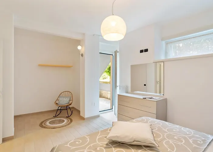 Island View - By Myhomeincomo * Ossuccio