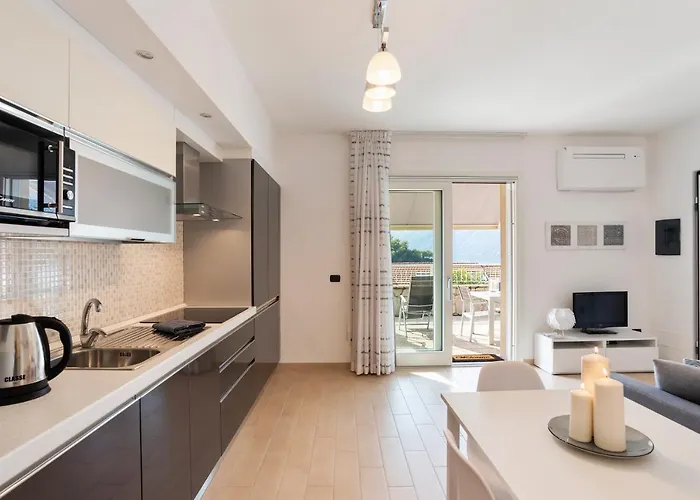 Apartment Island View - By Myhomeincomo